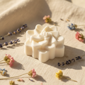 Goatsmilk Soap on Linen